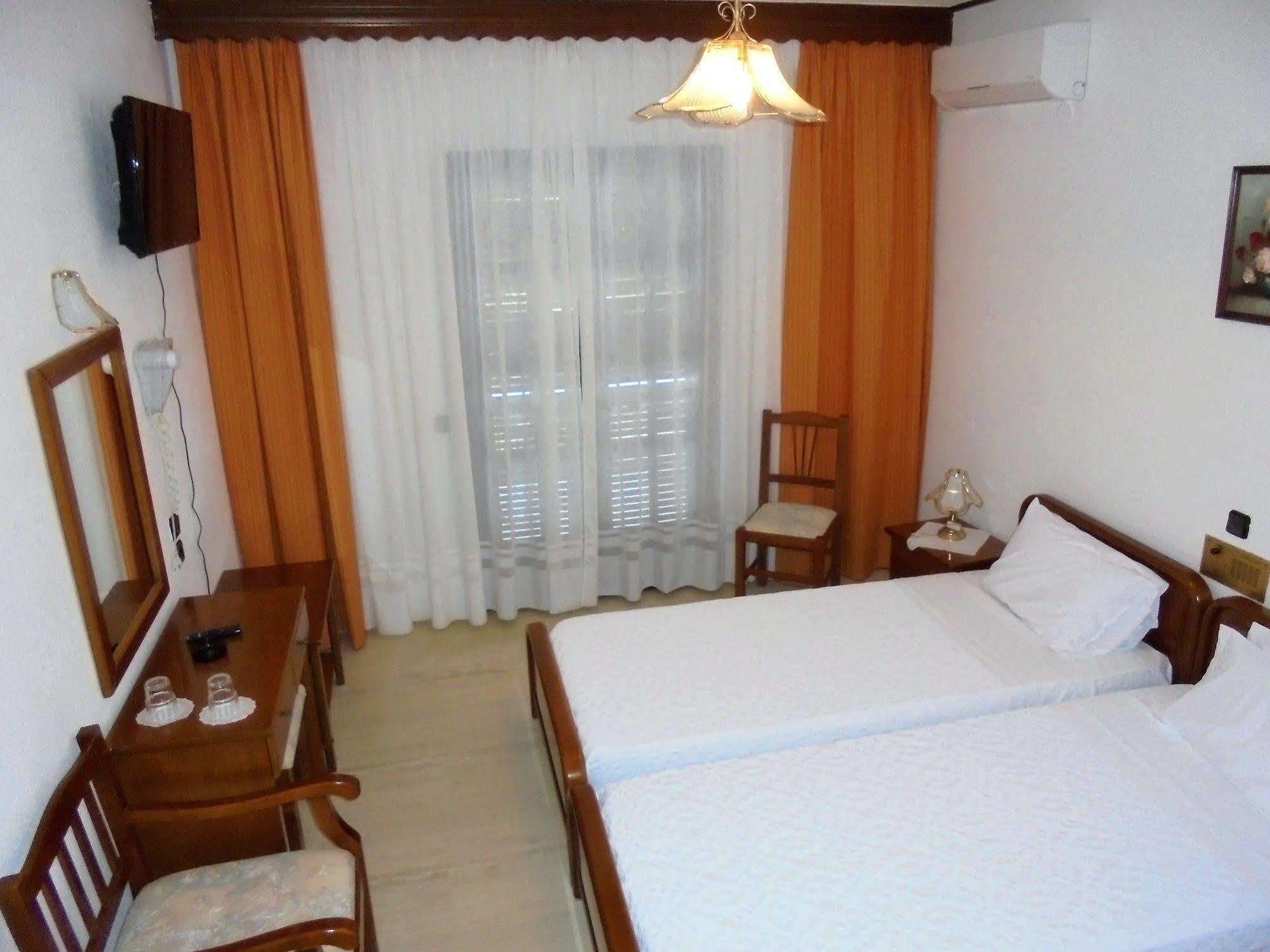 Hotel Paradise Vasilias  Luaran gambar